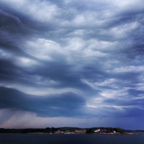 Moln över Björnsundsfjorden - Foto: Viktor Sundberg