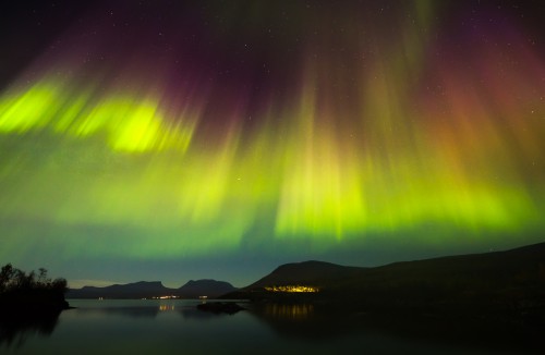 Norrsken över Lapporten - Foto: Viktor Sundberg