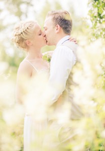 Kyssen - Foto: Viktor Sundberg, bröllopsfotograf Göteborg